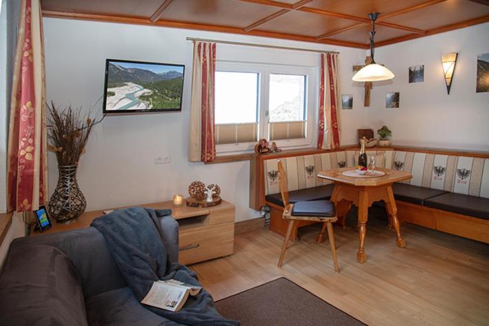 Ferienhaus Hochvogel Hinterhornbach Buitenkant foto