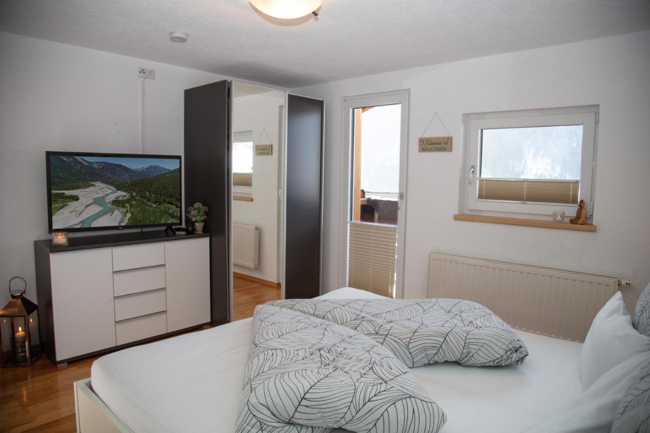 Ferienhaus Hochvogel Hinterhornbach Buitenkant foto