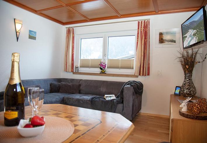 Ferienhaus Hochvogel Hinterhornbach Buitenkant foto